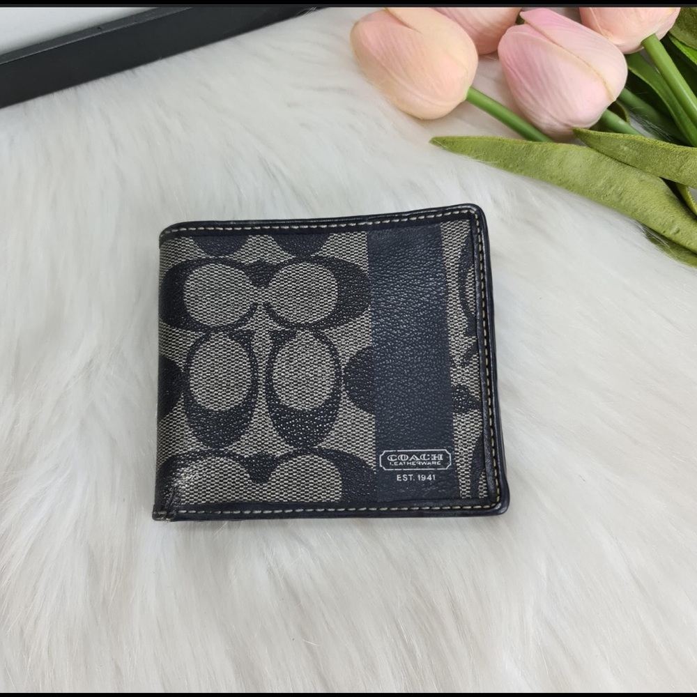 Coach men wallet